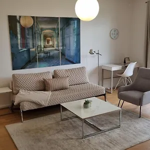 Luxi Luxurioeses Mit Terrasse Und Garten Mitten In Apartment
