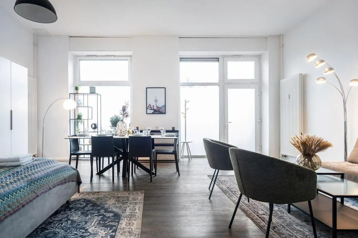 شقة Homely Berlin - Spacious, Modern, S-Bahn Nearby , Groups & Families ألمانيا