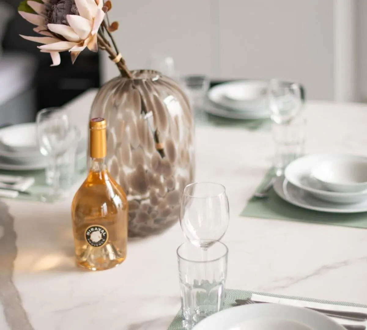 شقة Homely Berlin - Spacious, Modern, S-Bahn Nearby , Groups & Families